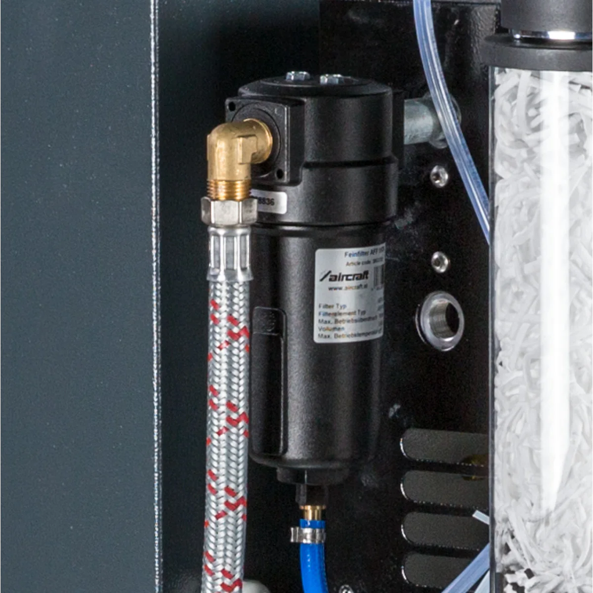 Skruvkompressor med ribbad remdrift med monterad kyltork på 2 x 100 l behållare A-DUO-MICRO SE 4.0-08 2x100 K - Bild 4